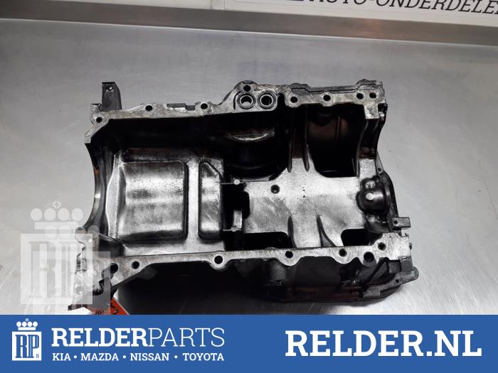 Used Sump Toyota Corolla (E12) 1.4 D-4D 16V Price € 45,00 Margin scheme offered by Relder Parts B.V.