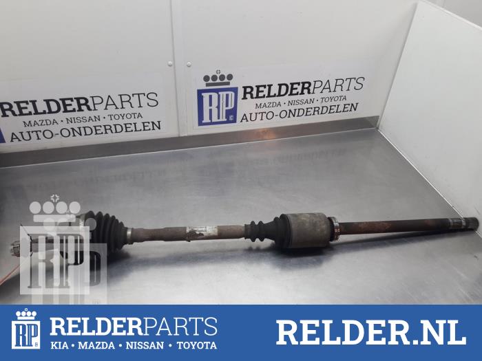 Front drive shafts, right with engine code G9TF stock