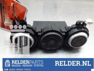 Usados Panel de control de calefacción Mazda RX-8 (SE17) HP M6 Precio € 68,00 Norma de margen ofrecido por Relder Parts B.V.