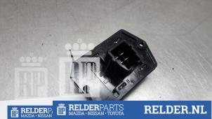 Used Heater resistor Toyota Auris (E15) 1.33 Dual VVT-I 16V Price € 25,00 Margin scheme offered by Relder Parts B.V.
