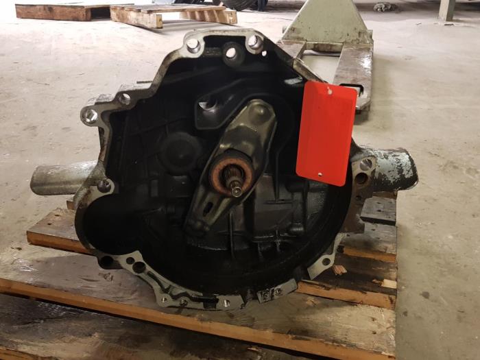 Usagé Boîte de vitesse Audi A4 (B5) 2.6 V6 Quattro Prix € 150,00 Règlement à la marge proposé par Baris Schiedam