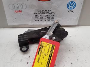 Used Rear wiper motor Volkswagen Caddy Price € 25,00 Margin scheme offered by Baris Schiedam