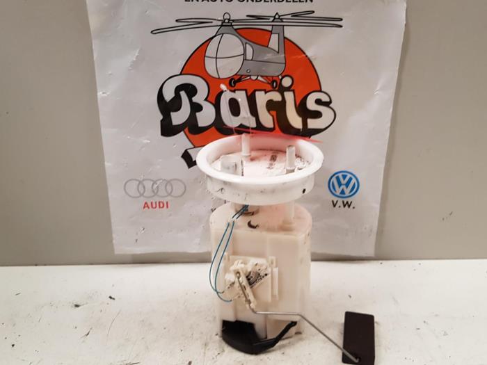 Usagé Pompe à carburant Volkswagen Polo III (6N2) 1.9 SDI Prix € 10,00 Règlement à la marge proposé par Baris Schiedam