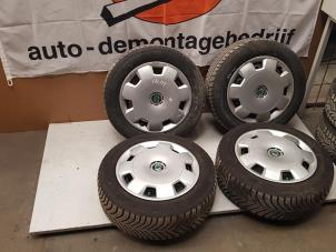 Gebrauchte Felgen Set + Reifen Skoda Fabia (6Y5) 1.4i 16V Preis € 60,00 Margenregelung angeboten von Baris Schiedam