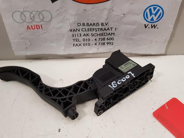 Begagnade Gaspedalsensor Volkswagen Polo IV (9N1/2/3) 1.4 TDI 75 Pris € 25,00 Marginaltabell erbjuds av Baris Schiedam