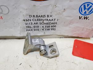 Used Rear door hinge, left Volkswagen Golf V (1K1) 1.6 FSI 16V Price € 10,00 Margin scheme offered by Baris Schiedam