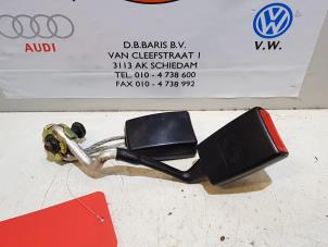 Usagé Attache ceinture arrière central Audi A3 Sportback (8PA) 2.0 TDI 16V Prix € 15,00 Règlement à la marge proposé par Baris Schiedam