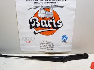 Usagé Bras essuie-glace avant Seat Leon Prix € 15,00 Règlement à la marge proposé par Baris Schiedam