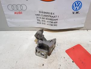 Used Front door hinge, right Volkswagen Up! (121) 1.0 12V 60 Price € 20,00 Margin scheme offered by Baris Schiedam