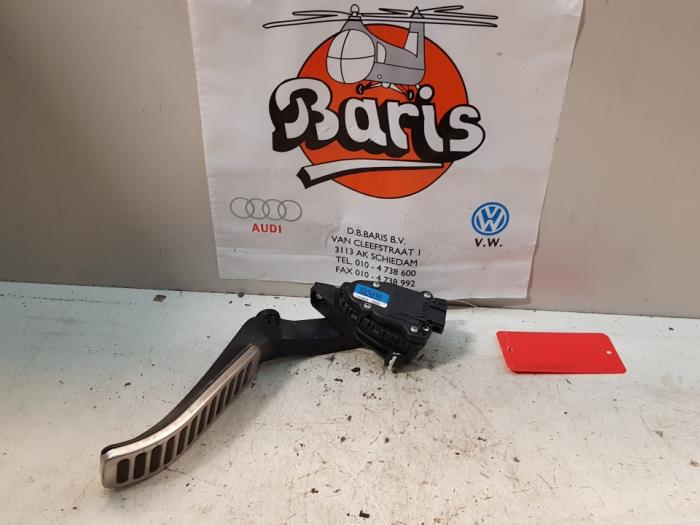 Begagnade Gaspedalsensor Volkswagen Touareg (7LA/7L6) 5.0 TDI V10 Pris € 20,00 Marginaltabell erbjuds av Baris Schiedam