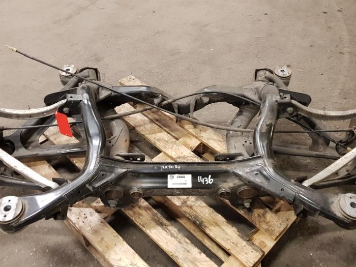 Używane Os tylna 4x4 Volkswagen Touareg (7LA/7L6) 5.0 TDI V10 Cena € 150,00 Procedura marży oferowane przez Baris Schiedam