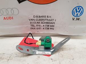 Używane Czujnik poduszki powietrznej Volkswagen Golf VI (5K1) 1.4 16V Cena € 20,00 Procedura marży oferowane przez Baris Schiedam