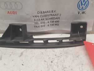 Gebrauchte Stoßstangenstütze rechts vorne Volkswagen Caddy Preis € 10,00 Margenregelung angeboten von Baris Schiedam
