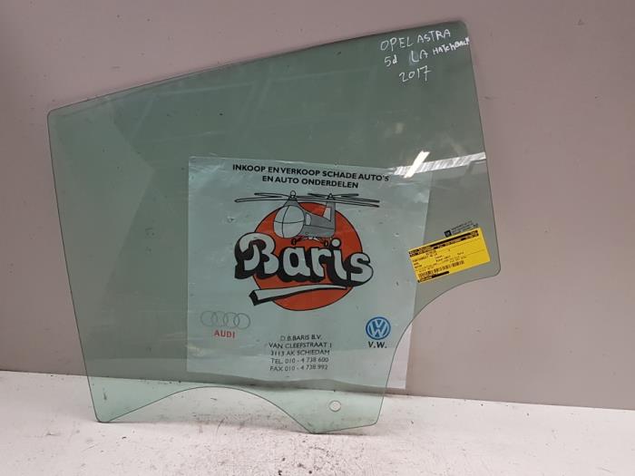 Rear door window