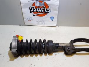 Used Front shock absorber, right Audi Q7 Price € 125,00 Margin scheme offered by Baris Schiedam