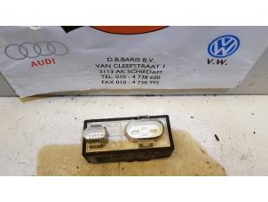 Używane Przekaznik wentylatora Volkswagen Golf IV (1J1) 1.8 20V Cena € 20,00 Procedura marży oferowane przez Baris Schiedam