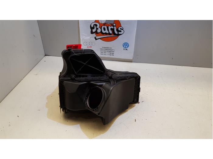 Begagnade Luftfilterhus Audi A4 (B8) 1.8 TFSI 16V Pris € 15,00 Marginaltabell erbjuds av Baris Schiedam