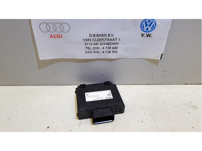 Używane Regulator napiecia Audi A3 Sportback (8PA) 1.4 TFSI 16V Cena € 30,00 Procedura marży oferowane przez Baris Schiedam