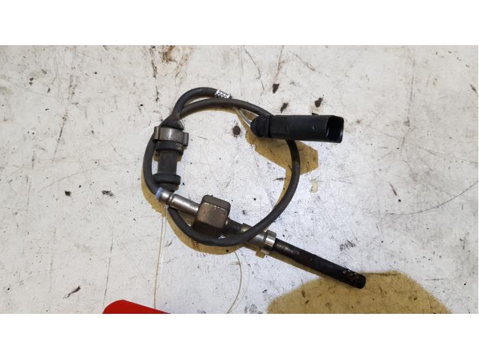 Usagé Sensor température d’échappement Volkswagen Golf V (1K1) 1.6 FSI 16V Prix € 20,00 Règlement à la marge proposé par Baris Schiedam