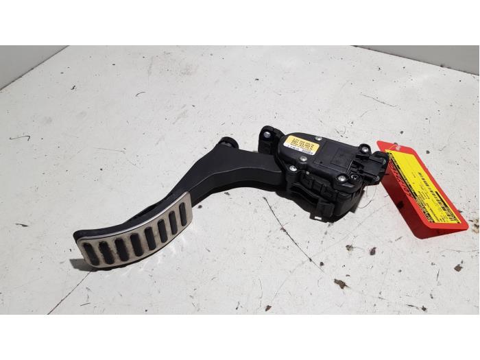 Begagnade Gaspedalsensor Volkswagen Polo V (6R) 1.4 GTI 16V Pris € 7,50 Marginaltabell erbjuds av Baris Schiedam