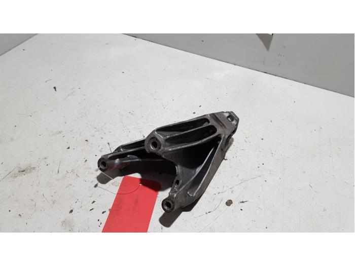 Engine mount Audi A4 (Used)
