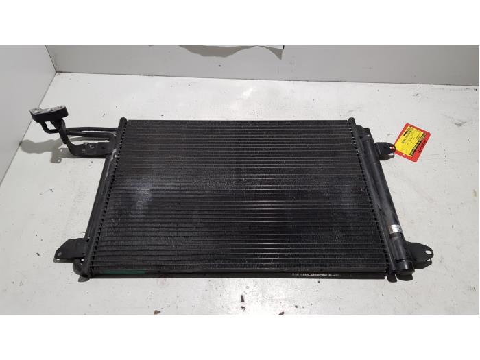 Gebrauchte Klima Kondensor Volkswagen Golf V (1K1) 1.6 Preis € 15,00 Margenregelung angeboten von Baris Schiedam