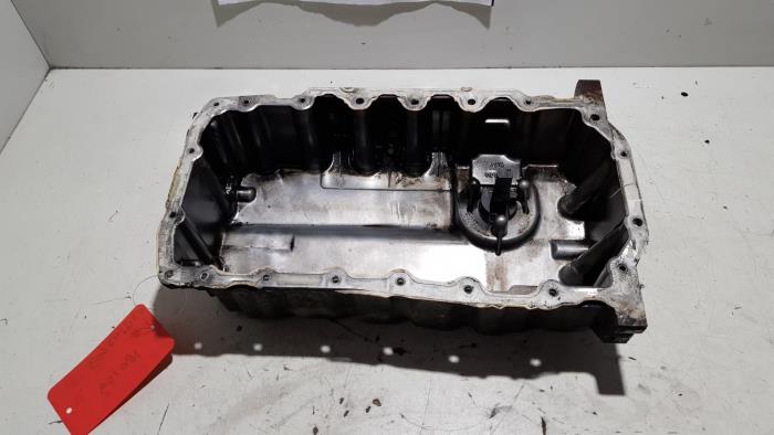 Gebrauchte Ölwanne Volkswagen Passat Variant (3C5) 2.0 TDI 16V 140 Preis € 30,00 Margenregelung angeboten von Baris Schiedam