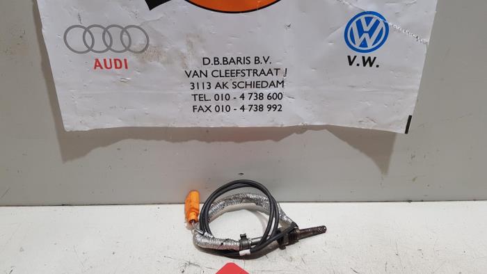 Usagé Sensor température d’échappement Volkswagen Caddy III (2KA,2KH,2CA,2CH) 1.9 TDI Prix € 25,00 Règlement à la marge proposé par Baris Schiedam