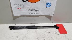 Used Set of tailgate gas struts Volkswagen Polo III (6N2) 1.4 16V 75 Price € 20,00 Margin scheme offered by Baris Schiedam