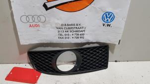 Usados Cubierta luz antiniebla derecha Volkswagen Polo III (6N2) 1.4 16V 75 Precio € 10,00 Norma de margen ofrecido por Baris Schiedam