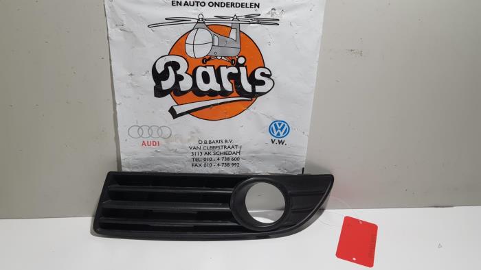 Cover plate fog light, left from a Volkswagen Polo 2006