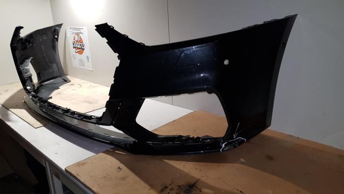 Front bumper from a Audi A7 2021