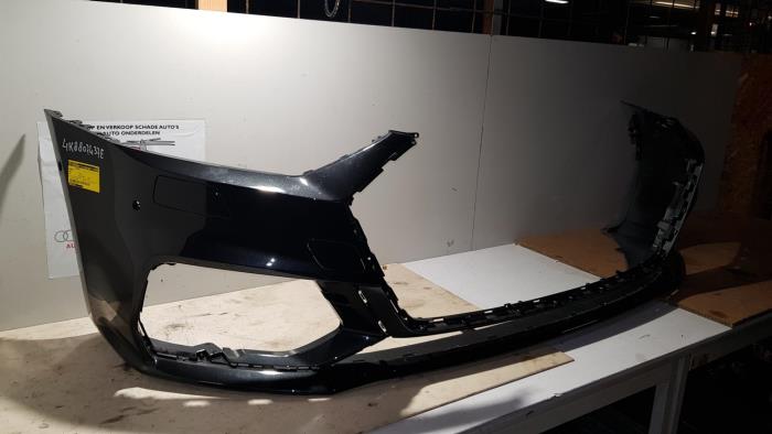 Front bumper from a Audi A7 2021