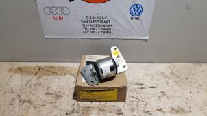 Usados Amortiguador de vibraciones Audi Q2 Precio € 50,00 Norma de margen ofrecido por Baris Schiedam