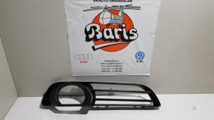 Gebrauchte Abdeckplatte Nebelscheinwerfer links Audi Q7 Preis € 20,00 Margenregelung angeboten von Baris Schiedam