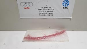 Usagé Pare-chocs réflecteur arrière droit Volkswagen Tiguan Prix € 10,00 Règlement à la marge proposé par Baris Schiedam
