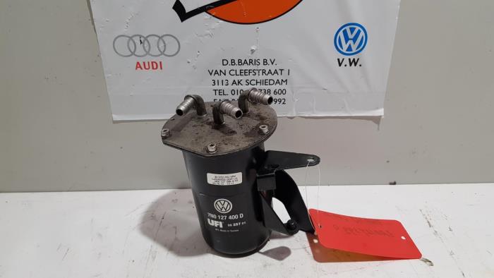 Begagnade Bränslefilterhus Volkswagen Passat Variant (365) 2.0 TDI 16V 140 Pris € 30,00 Marginaltabell erbjuds av Baris Schiedam