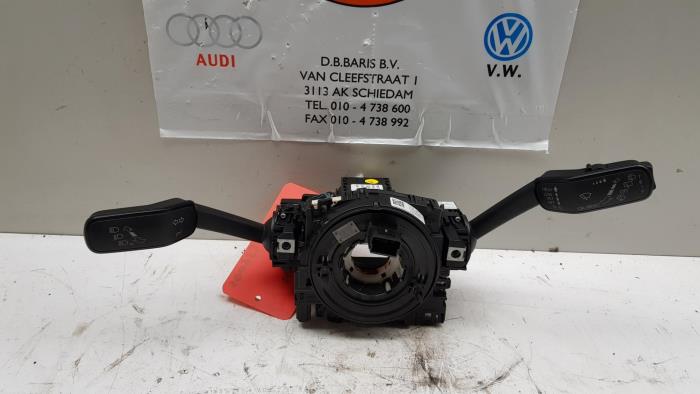 Commutateur combi colonne de direction d'un Volkswagen Golf VII (AUA) 2.0 GTI 16V Performance Package 2014