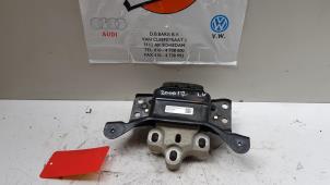 Usados Soporte de caja de cambios Volkswagen Golf VII (AUA) 2.0 GTI 16V Performance Package Precio € 30,00 Norma de margen ofrecido por Baris Schiedam