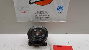 Usados Bomba de agua Volkswagen Golf Precio € 20,00 Norma de margen ofrecido por Baris Schiedam
