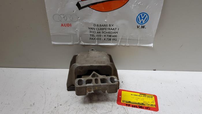 Gearbox mount from a Audi A3 (8L1) 1.6 2000