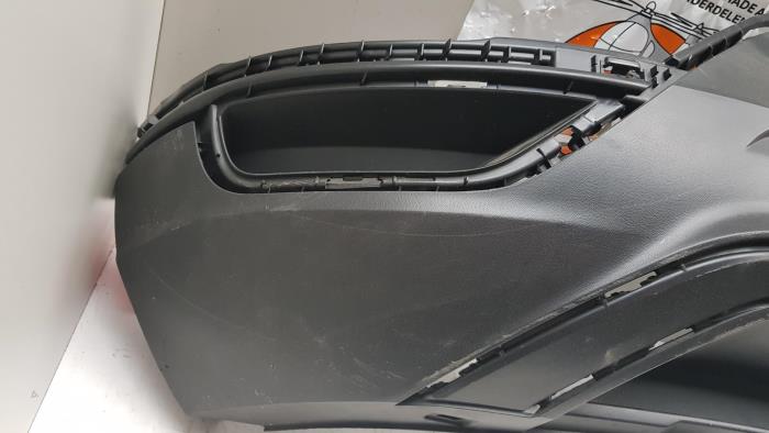 Spojler tylnego zderzaka z Volkswagen T-Roc 2021