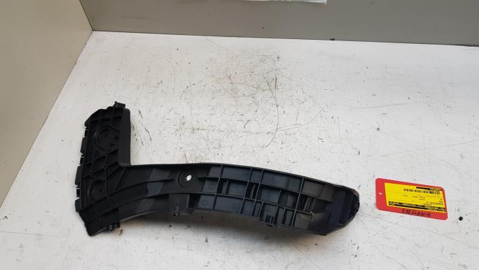 Rear bumper bracket, left from a Audi Q2 2019
