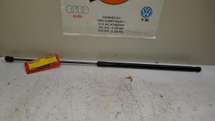Used Bonnet gas strut, left Volkswagen Passat 4Motion (3C2) Price € 10,00 Margin scheme offered by Baris Schiedam
