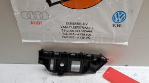 Gebrauchte Stoßstangenstütze links hinten Volkswagen Polo VI (AW1) Preis € 5,00 Margenregelung angeboten von Baris Schiedam