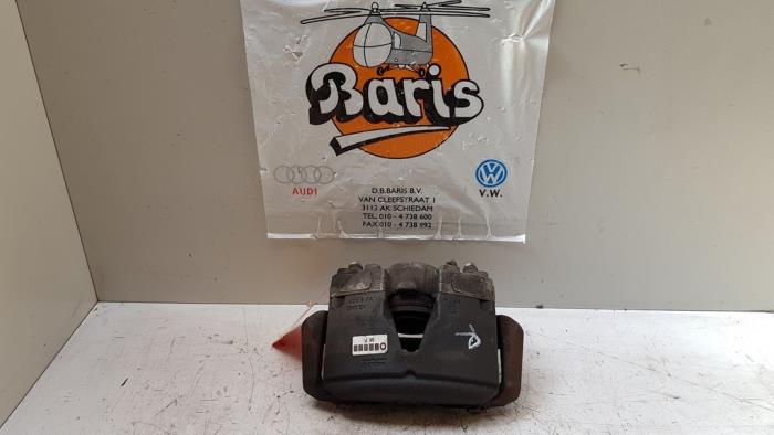 Gebrauchte Bremszange rechts vorne Audi A5 (8T3) 2.7 TDI V6 24V Preis € 50,00 Margenregelung angeboten von Baris Schiedam