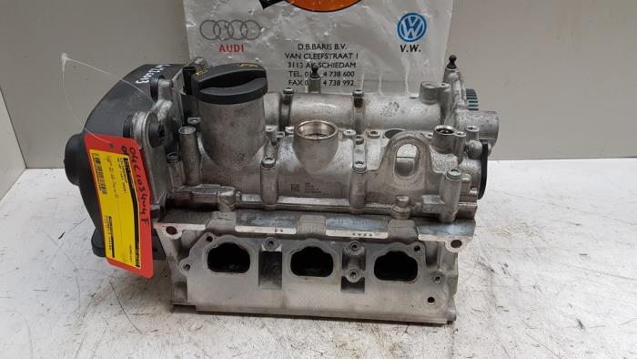 Cylinder head from a Volkswagen Up! (121) 1.0 12V 60 2020