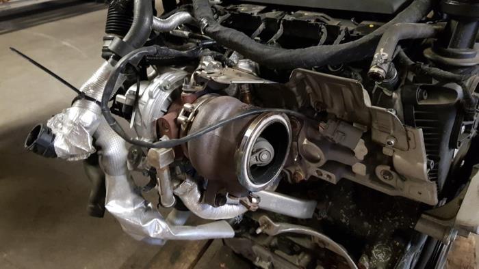 Engine from a Volkswagen Sharan (7N) 2.0 TSI 16V 2017