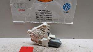 Gebrauchte Fenstermotor Tür Volkswagen Sharan (7N) 2.0 TSI 16V Preis € 15,00 Margenregelung angeboten von Baris Schiedam