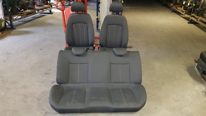 Seats + rear seat (complete) from a Seat Ibiza ST (6J8) 1.4 16V 2011